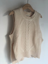 Load image into Gallery viewer, Cable Knitted Vest | Oatmeal
